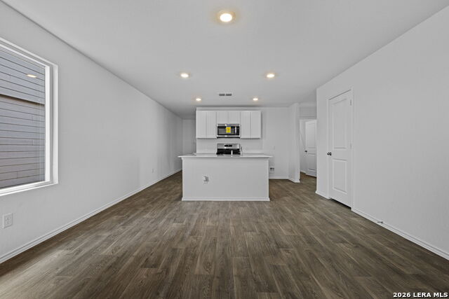 12539 Ivory Pkwy Property Photo 8