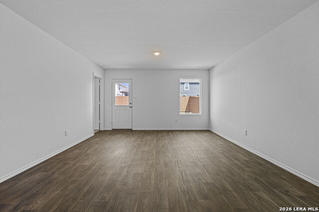 12539 Ivory Pkwy Property Photo 9