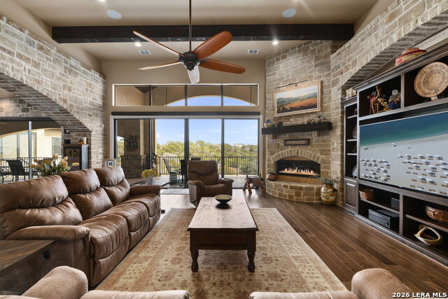 1039 Bluewater Place Property Photo 14