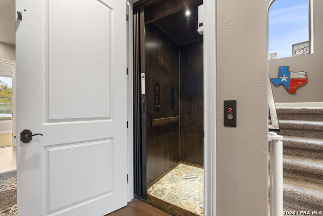 1039 Bluewater Place Property Photo 32