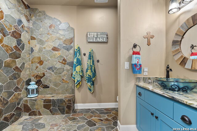 1039 Bluewater Place Property Photo 55