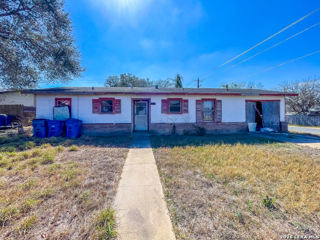 1000 Crockett Property Photo 1