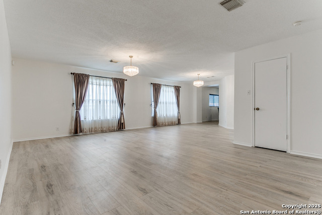 13502 Hickory Tavern Property Photo 5