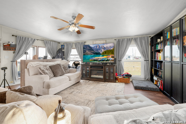 2850 Woodrow Center Property Photo 12