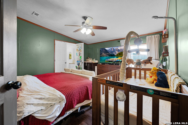2850 Woodrow Center Property Photo 19