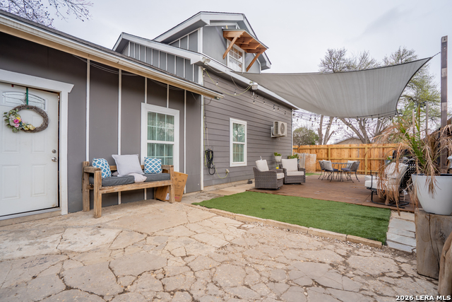 1022 Linden Property Photo 1