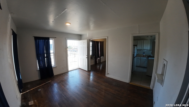 401 Natalen Property Photo 6