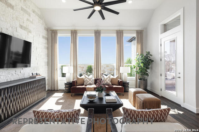 325 Dulce Vista Property Photo 7
