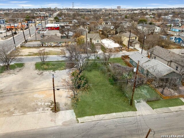 1505 Burnet St Property Photo 8