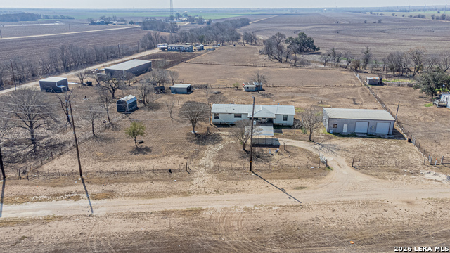 3124 Hwy 90 E Property Photo 2