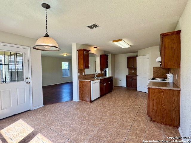 3607 Andera Property Photo 8