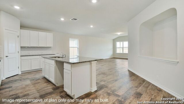 12736 El Arrayan Property Photo 4