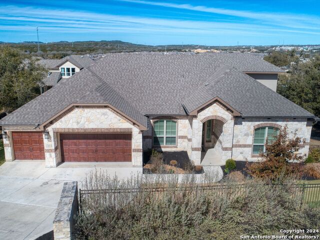101 El Cielo Property Photo 3