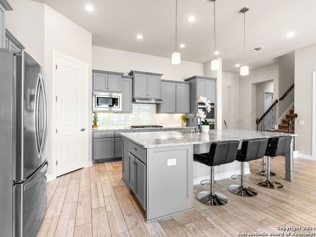 101 El Cielo Property Photo 8