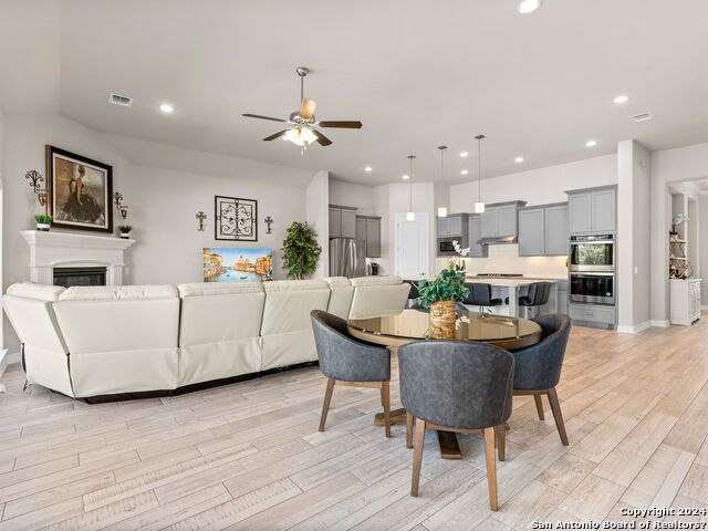 101 El Cielo Property Photo 12