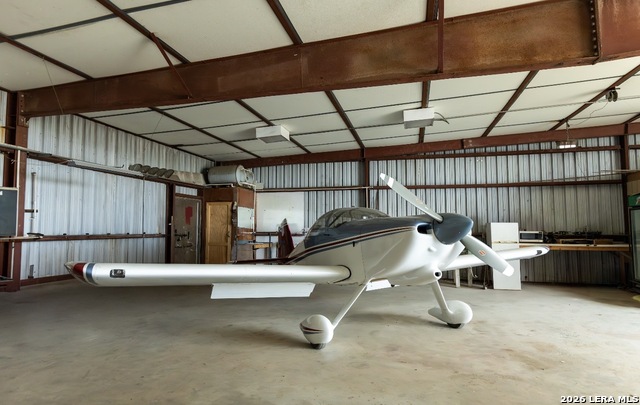 120 Vagabond Property Photo 1