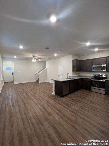 13851 Enzo Gate Property Photo 7