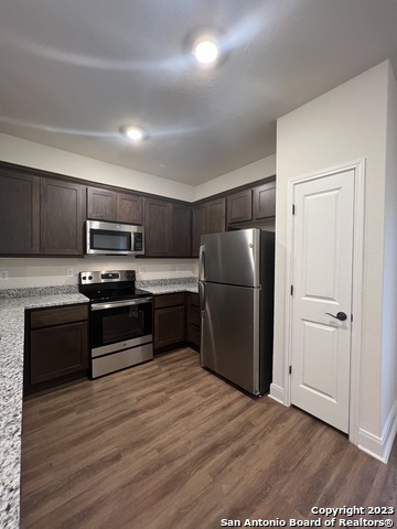 13851 Enzo Gate Property Photo 10