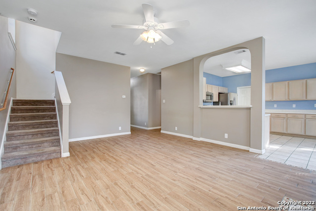 8615 Tioga Property Photo 6