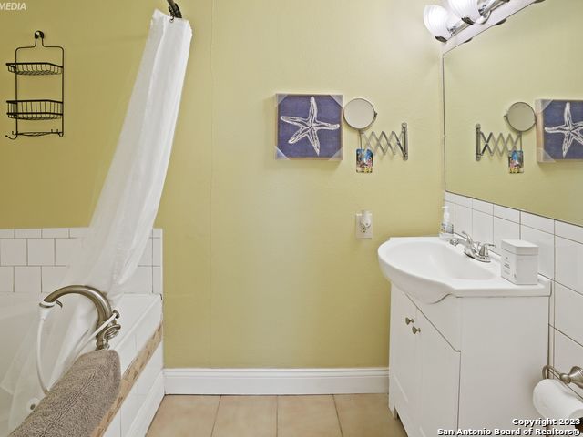 222 S 12th Street Property Photo 24