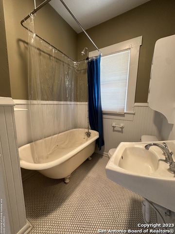 2246 E Houston St Property Photo 21