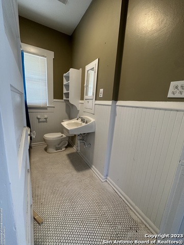 2246 E Houston St Property Photo 22
