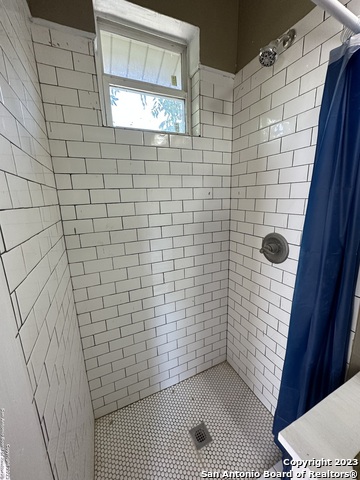 2246 E Houston St Property Photo 27