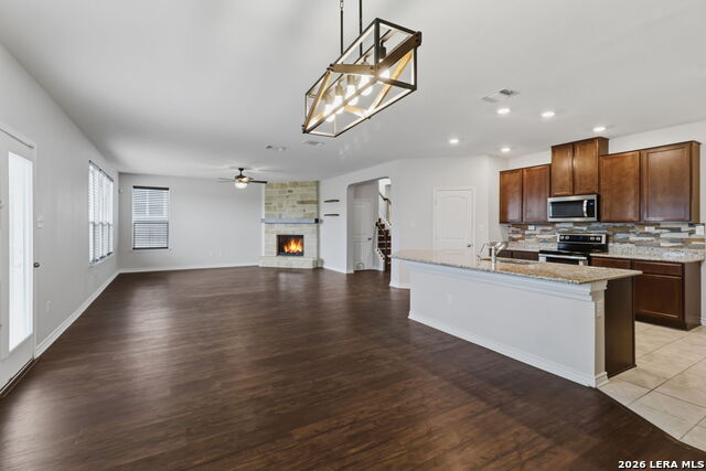 2311 Themis Way Property Photo 5