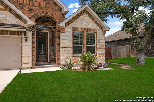 122 Noble Woods Property Photo 4