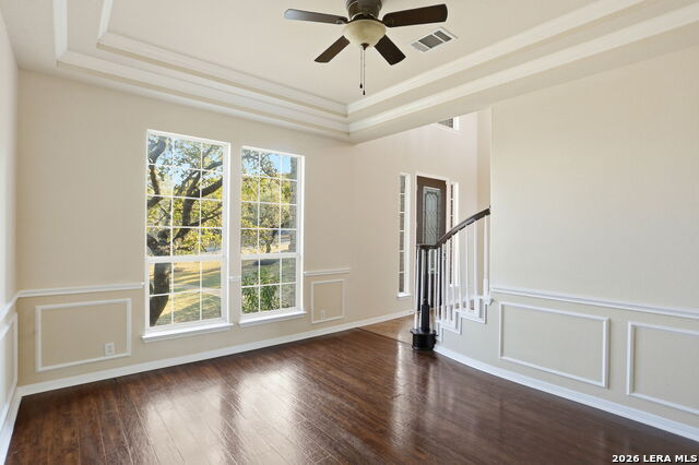 933 Great Tree Property Photo 6