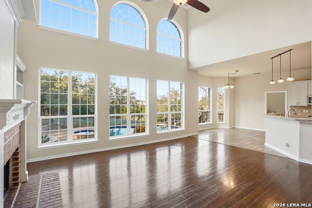 933 Great Tree Property Photo 10