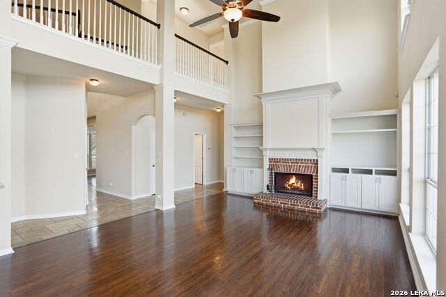 933 Great Tree Property Photo 12