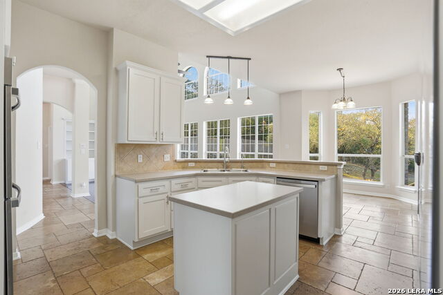 933 Great Tree Property Photo 14