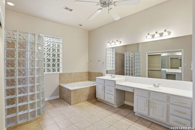 933 Great Tree Property Photo 18