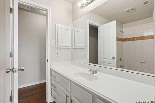 933 Great Tree Property Photo 24