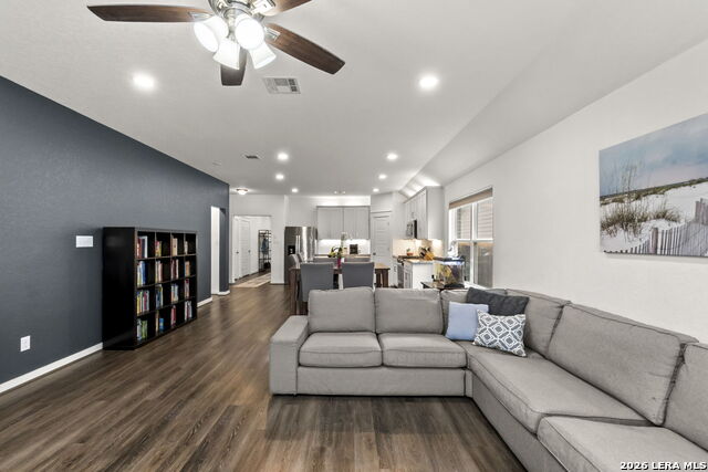 10635 Rosalina Loop Property Photo 4