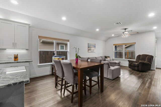 10635 Rosalina Loop Property Photo 8