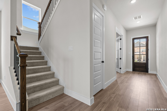 4506 Yoakum Valley Property Photo 3