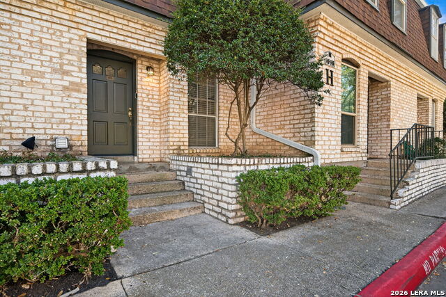 1045 Shook Avenue Property Photo 2