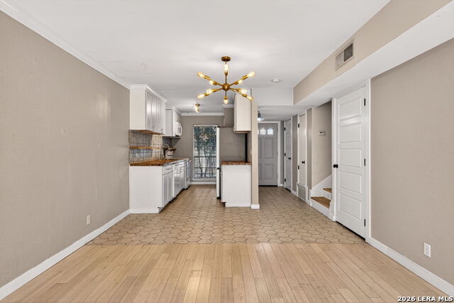 1045 Shook Avenue Property Photo 8