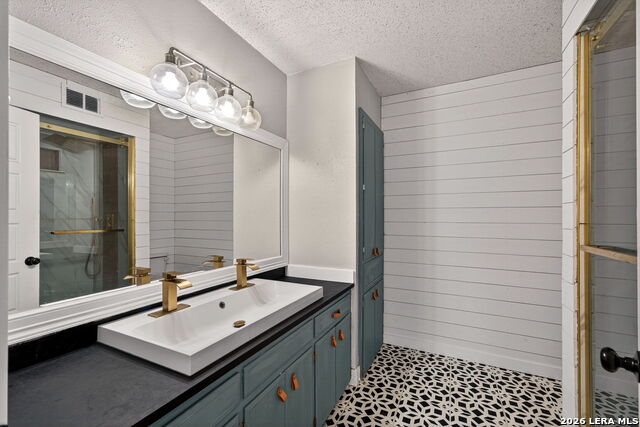 1045 Shook Avenue Property Photo 19
