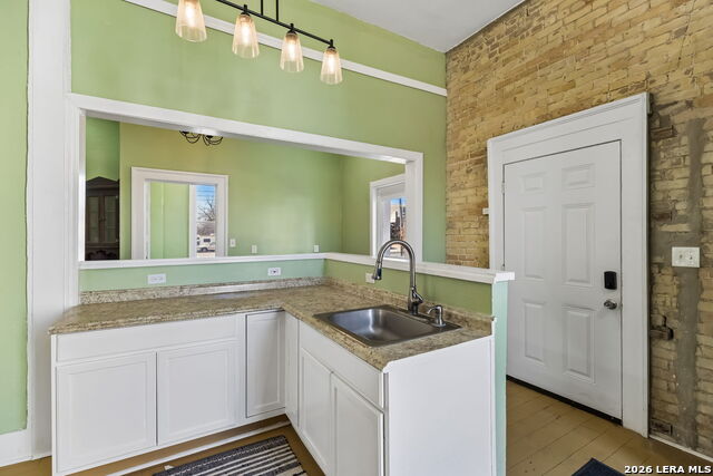 339 W Woodlawn Ave Property Photo 43