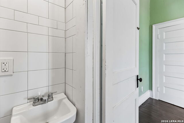 339 W Woodlawn Ave Property Photo 49