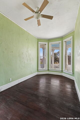 339 W Woodlawn Ave Property Photo 51