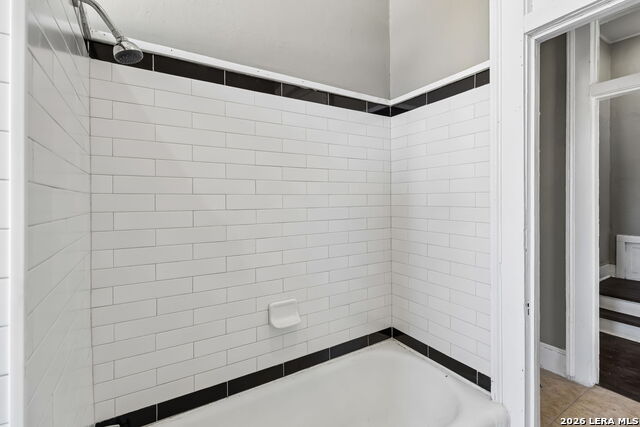 339 W Woodlawn Ave Property Photo 58