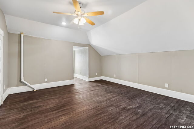 339 W Woodlawn Ave Property Photo 74