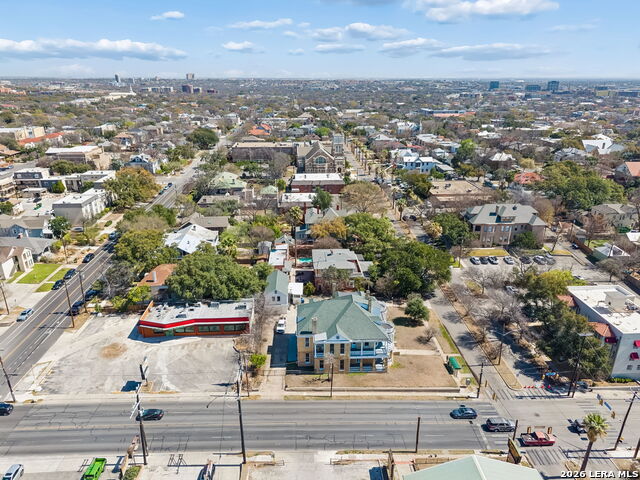 339 W Woodlawn Ave Property Photo 86