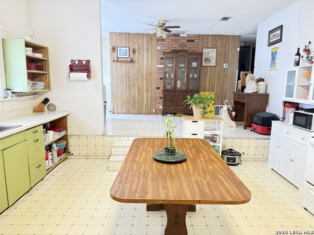 114 6th Property Photo 2