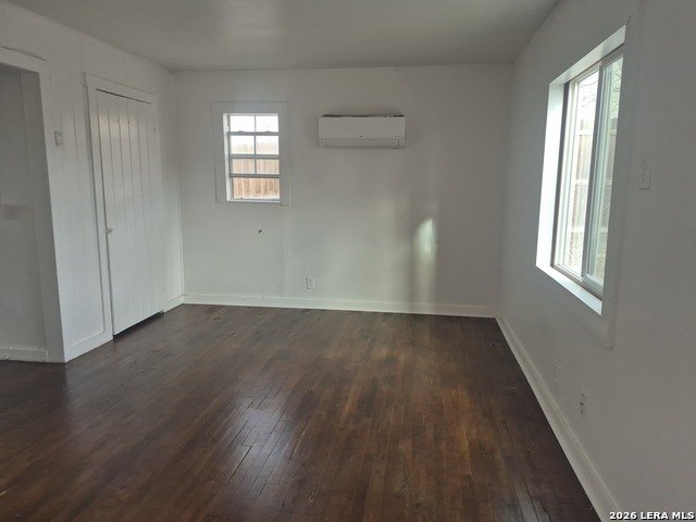 417 Eleanor Ave Property Photo 5