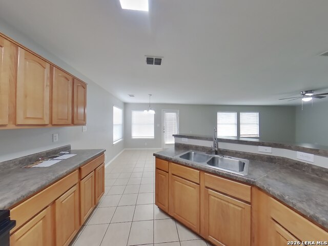 517 Zapata Property Photo 7
